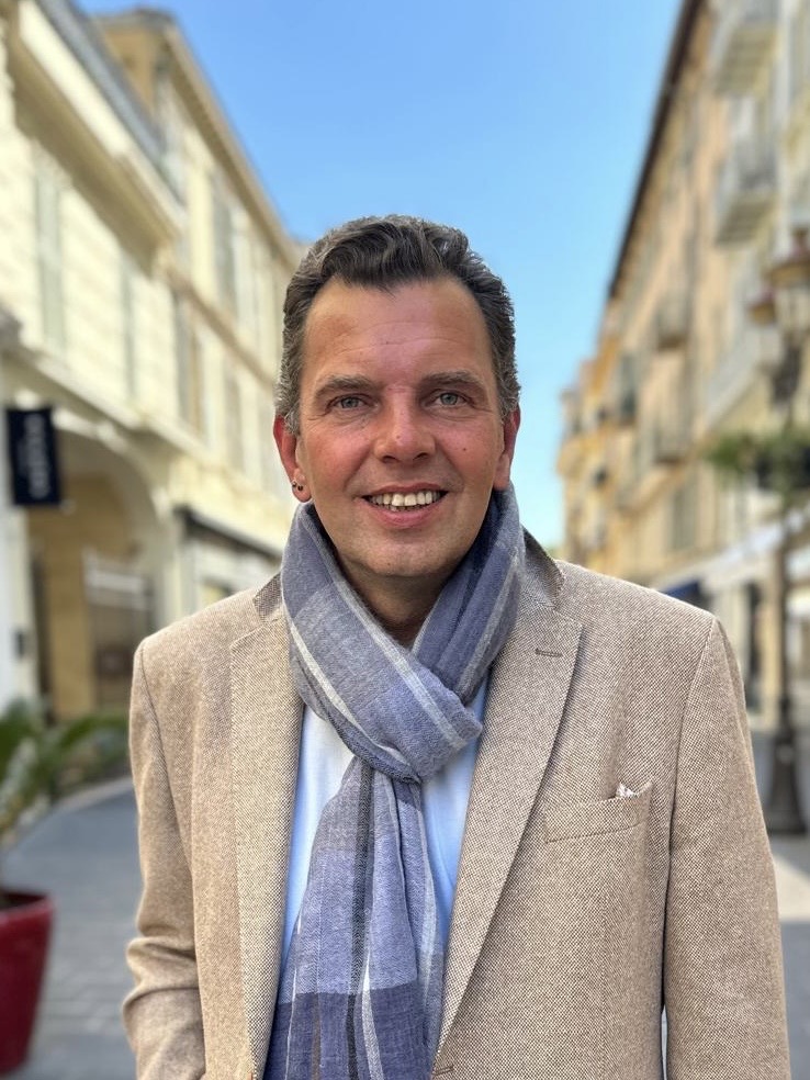 Rod Tuvaev — CEO RODUP.US